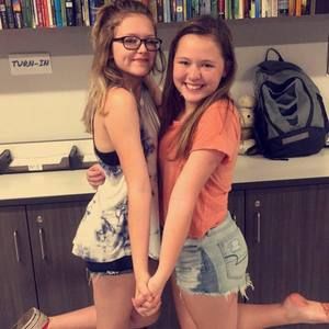 Meet your Posher, Brooke